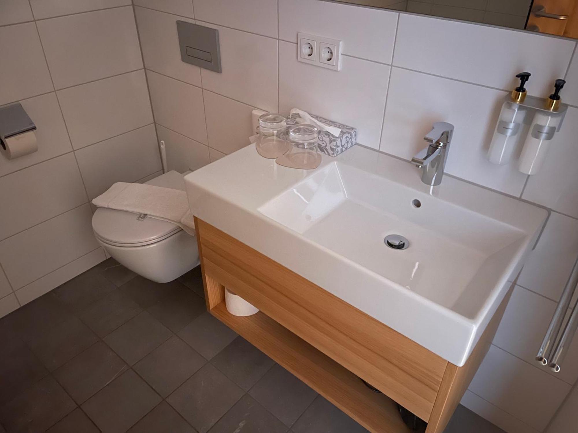 Hotel Johann Lauterach Buitenkant foto